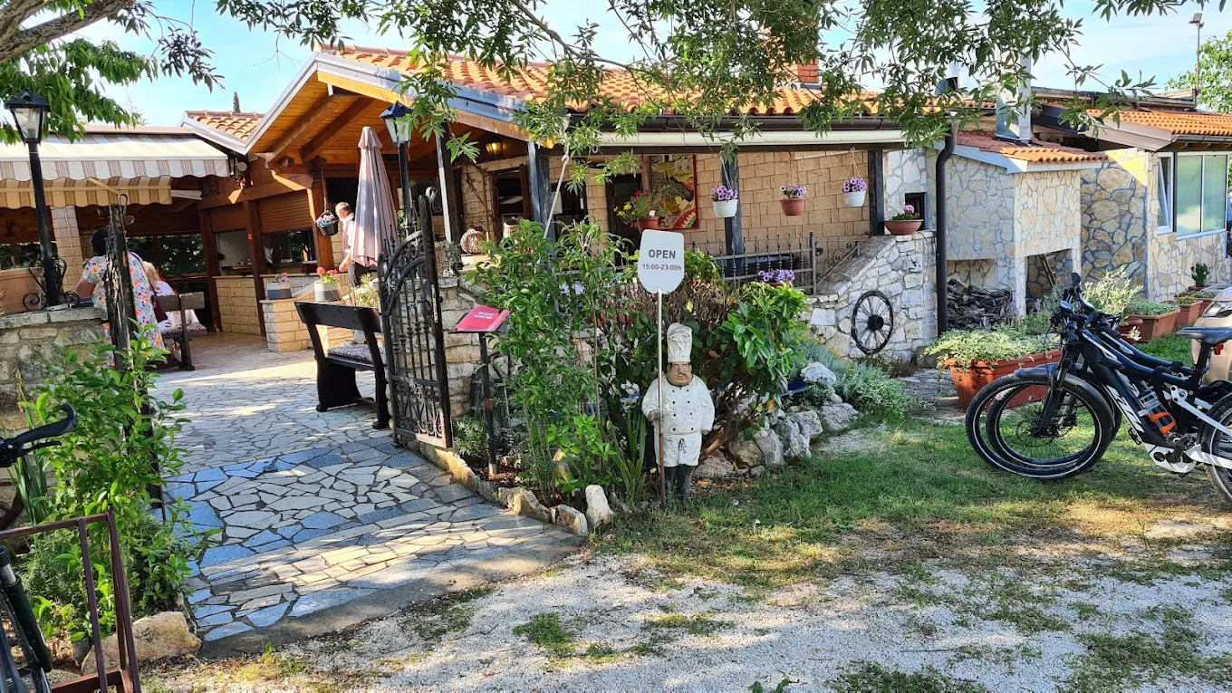 atmosfera restoran kazun rovinj